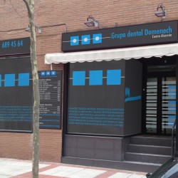 Diseño local/oficina de Grupo Dental Domenech en Madrid